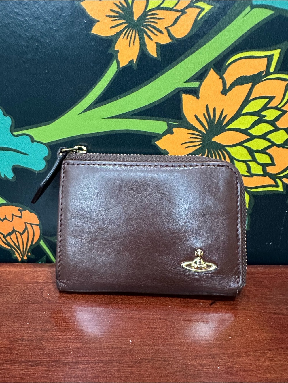 Vivienne Westwood Dark Brown Leather Zip Card Case with Gold Orb - Picture 3 of 11